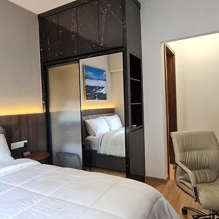 3Br Sky House Bsd Apartment Brandnew And Cozy Samporo Kültér fotó
